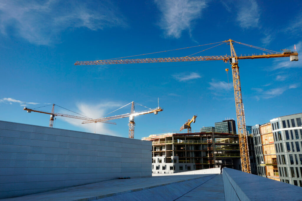 obra grua construccion